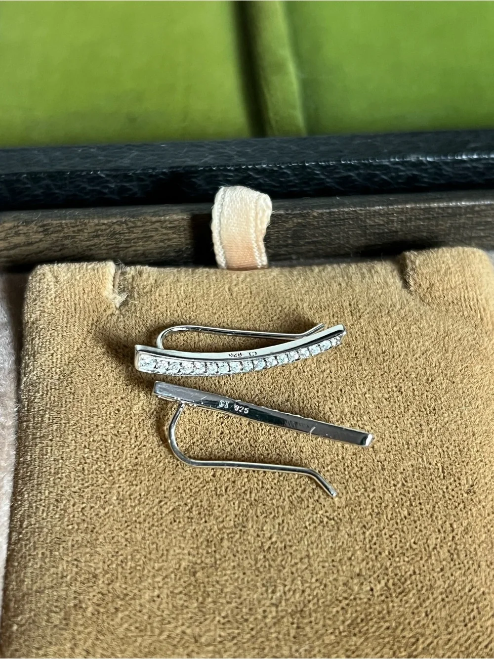 N/A elegant silver